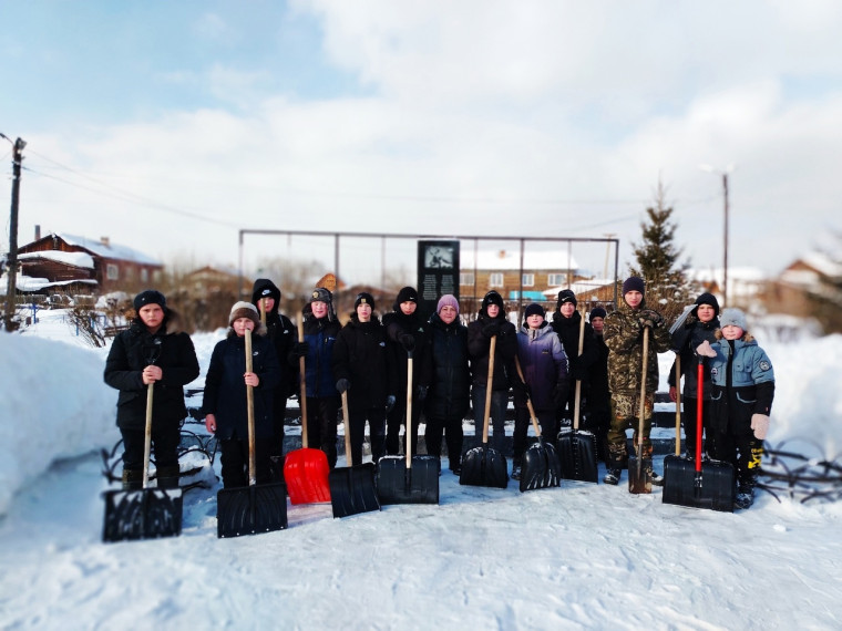 УБорка снега.